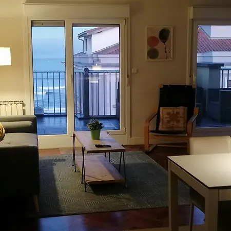 Lejlighed Attic+views+terrace+parking