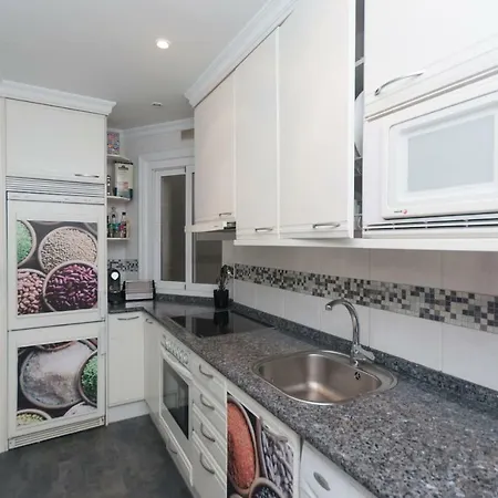 Lejlighed Attic+views+terrace+parking *