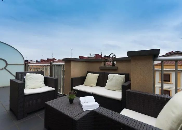 Attic+views+terrace+parking דירה